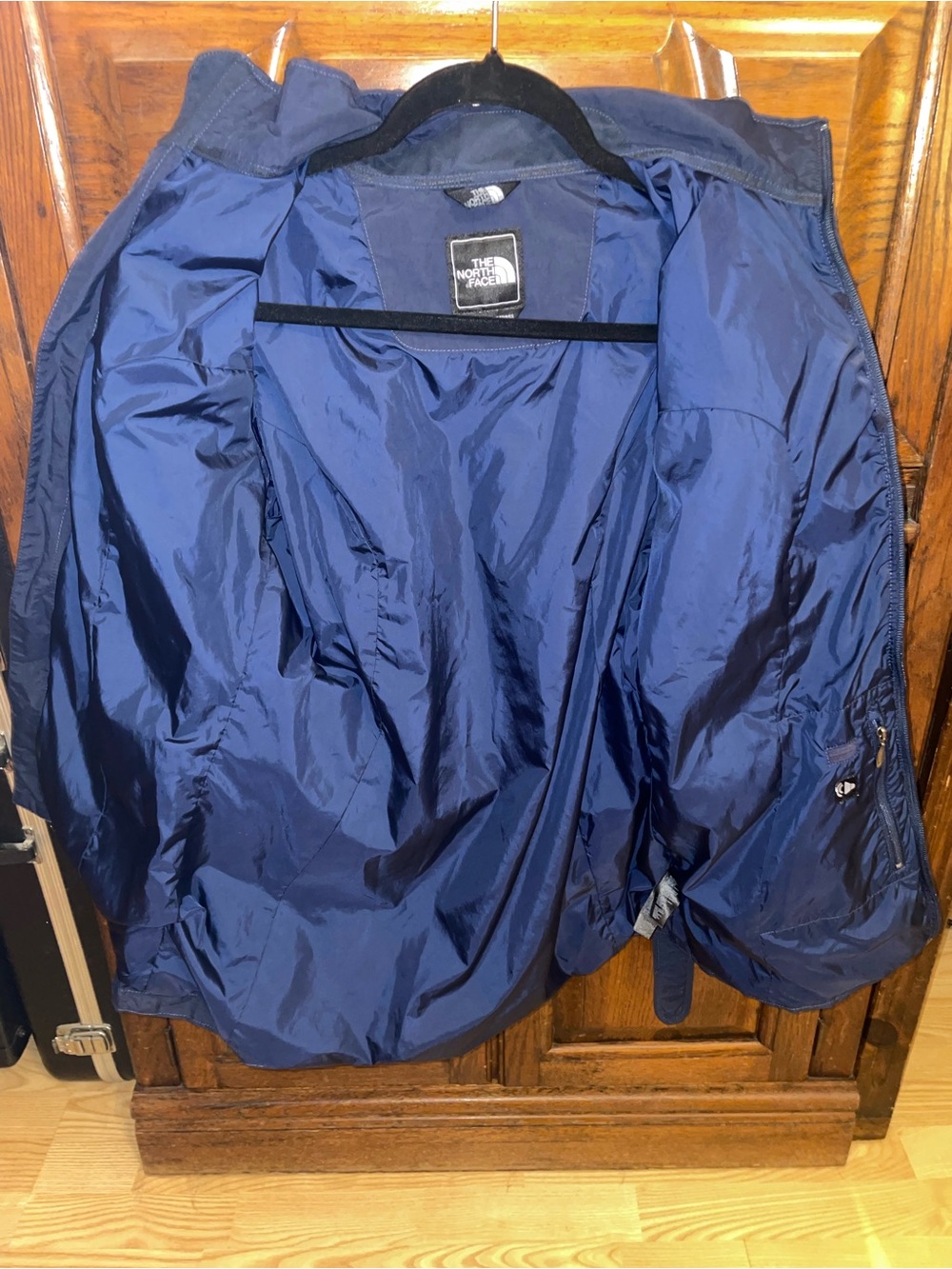 The North Face Womens Navy Lightweight Belted Packable Hooded Rain Jacket medium - Picture 5 of 14